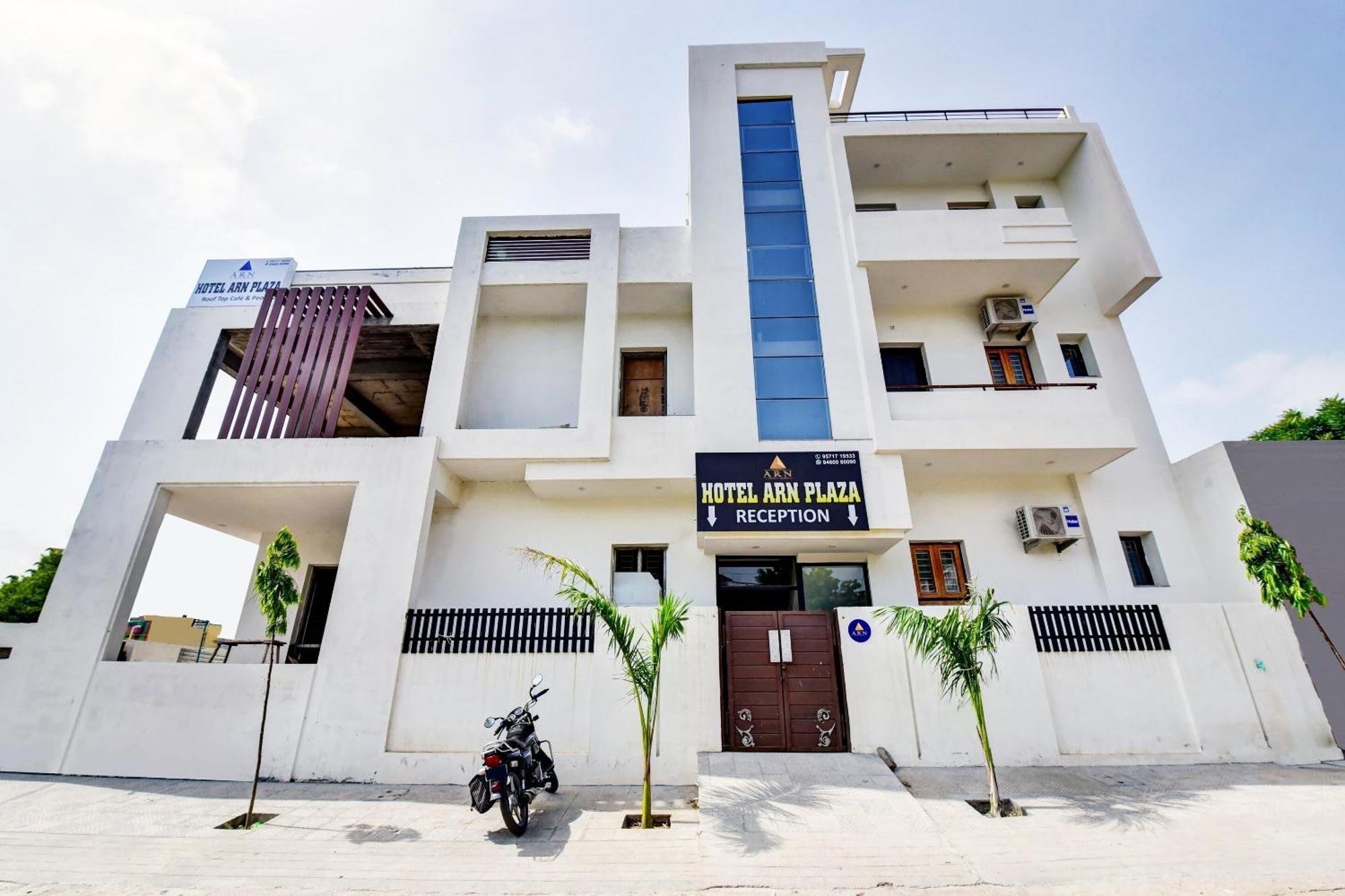 Hotel O Arn Plaza Dzsaipur Kültér fotó